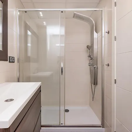 Bhost - La Catedral 아파트 *