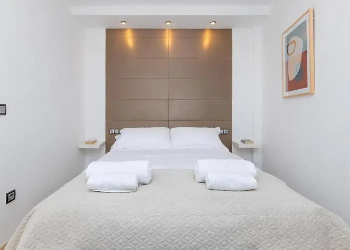 Bhost - La Catedral Apartment