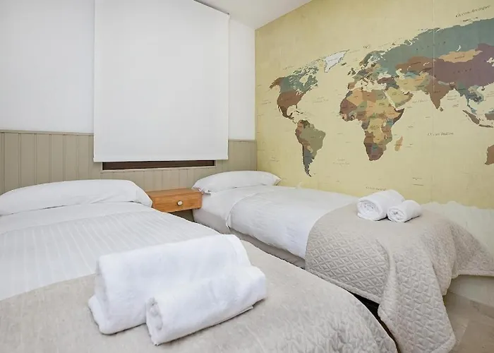 Bhost - La Catedral Apartment *